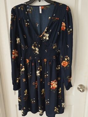 Navy Floral Long Sleeve V-Neck Dress